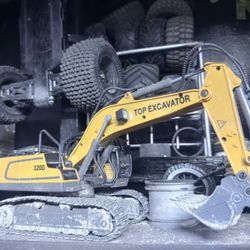 Rc Excavator Works Great 