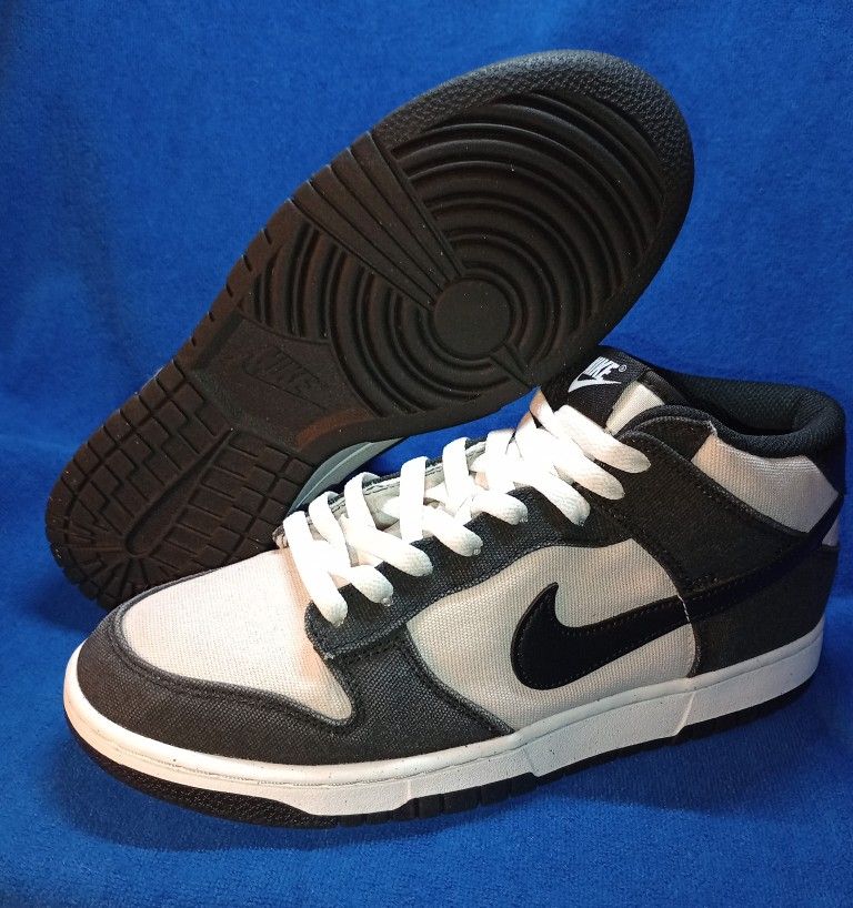 Men's Size 9 Nike Dunk Mid Canvas Panda