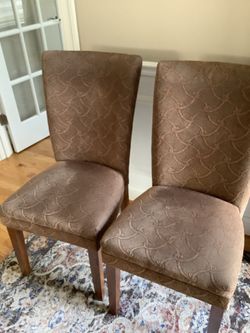 2 Parsons Dining Chairs