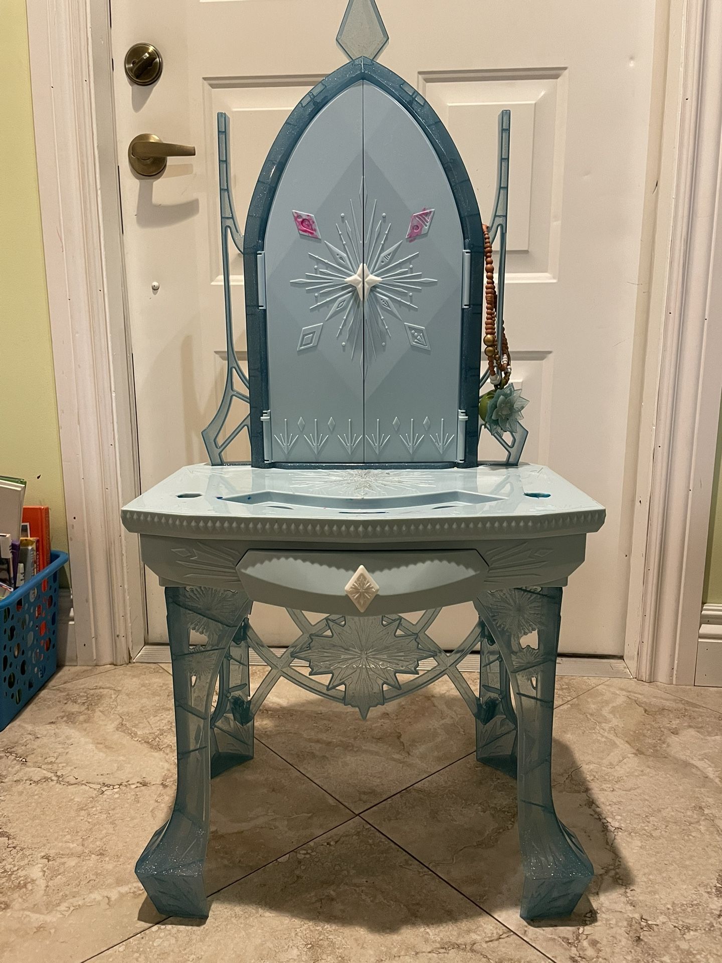 Frozen Vanity