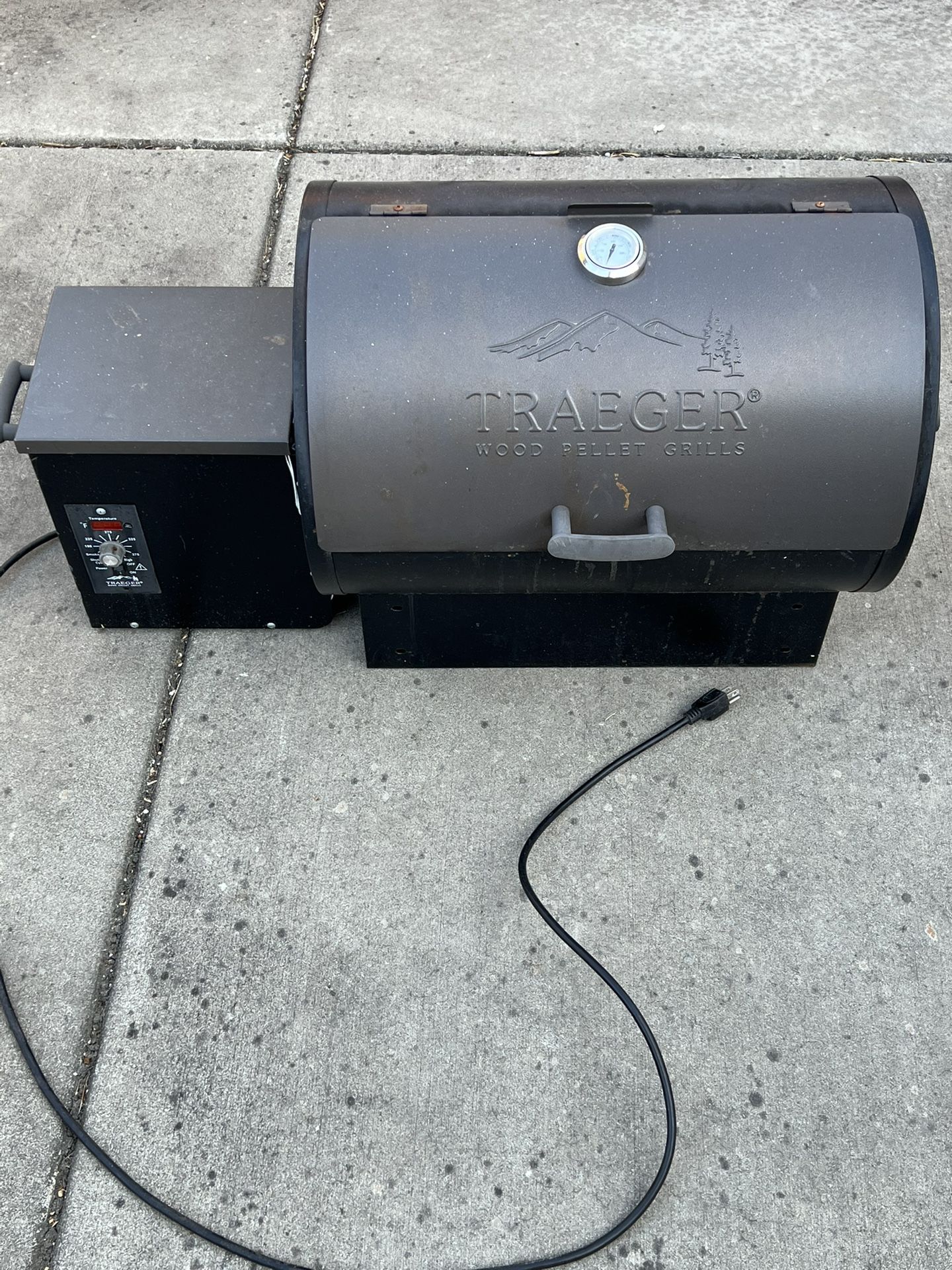 Traeger Smoker Used