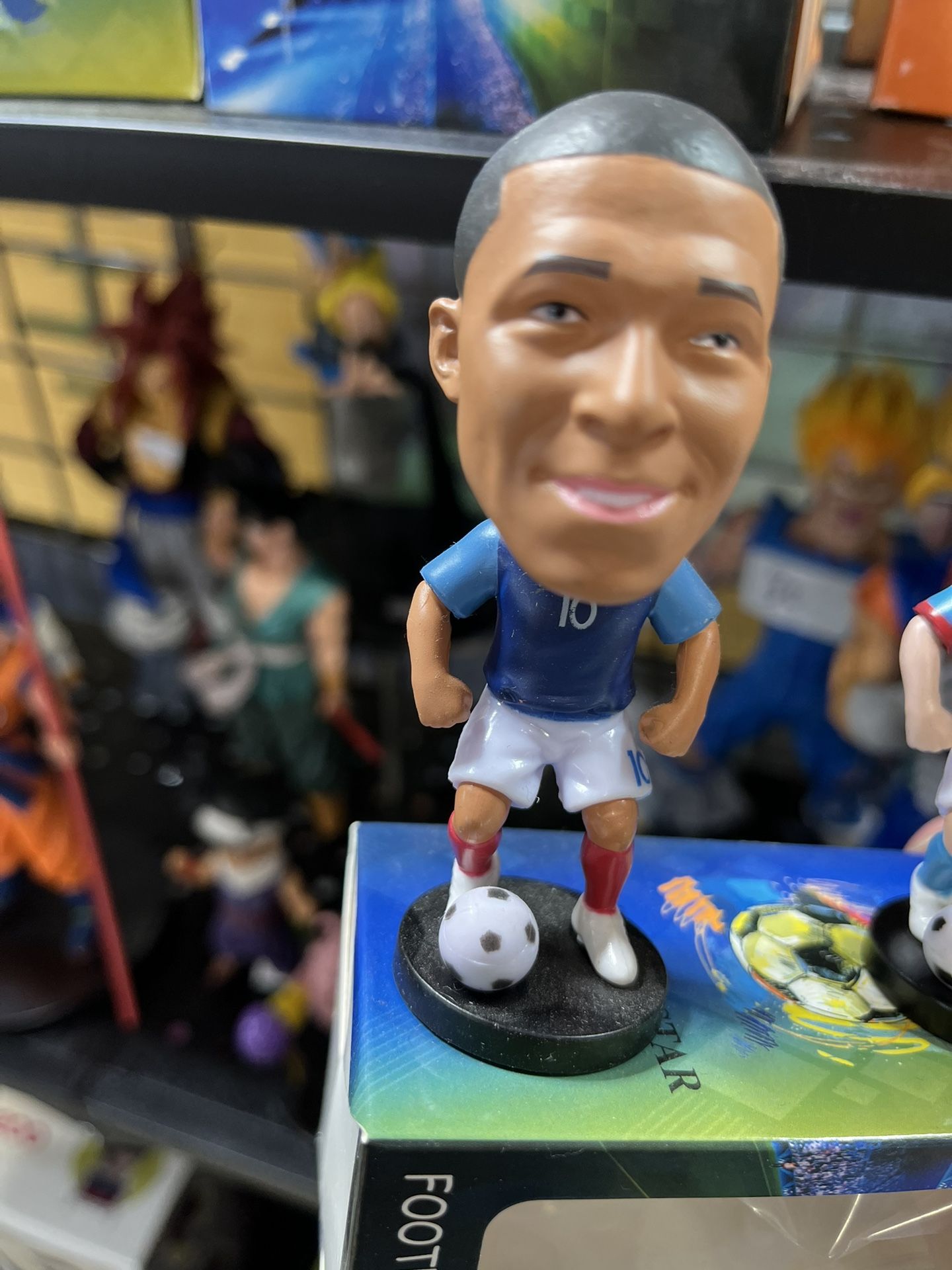 Car Dashboard bubblehead Figurine(Kylian Mbappe)