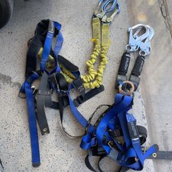 FallTech Safety Harness With Aluminum Pelican Hooks