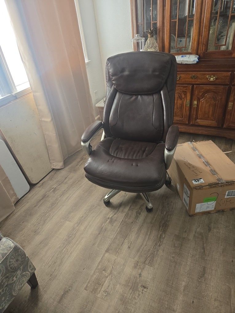Desk Chair And Coffee Table And Matching End Tables Free To A Good Home North Highlands Area