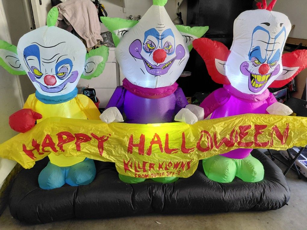 Killer Klown Halloween Inflatable Decoration