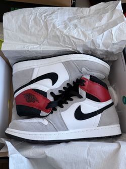 Air Jordan 1 OG smoke