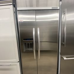 KitchenAid Built In Side By Side 36” Refrigerator Ice & Water 