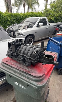 Dodge Ram Intake Manifold 5.7 Hemi