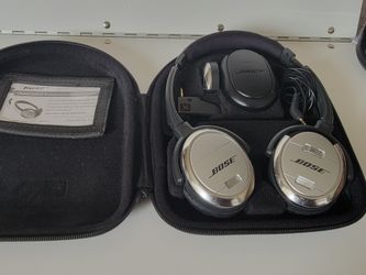 Bose Quitecomfort 3 Acoustic Noise Cancelling Headphones 

