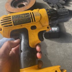 DeWalt DC759 18V Cordless 1/2" Drill Driver (TOOL ONLY)