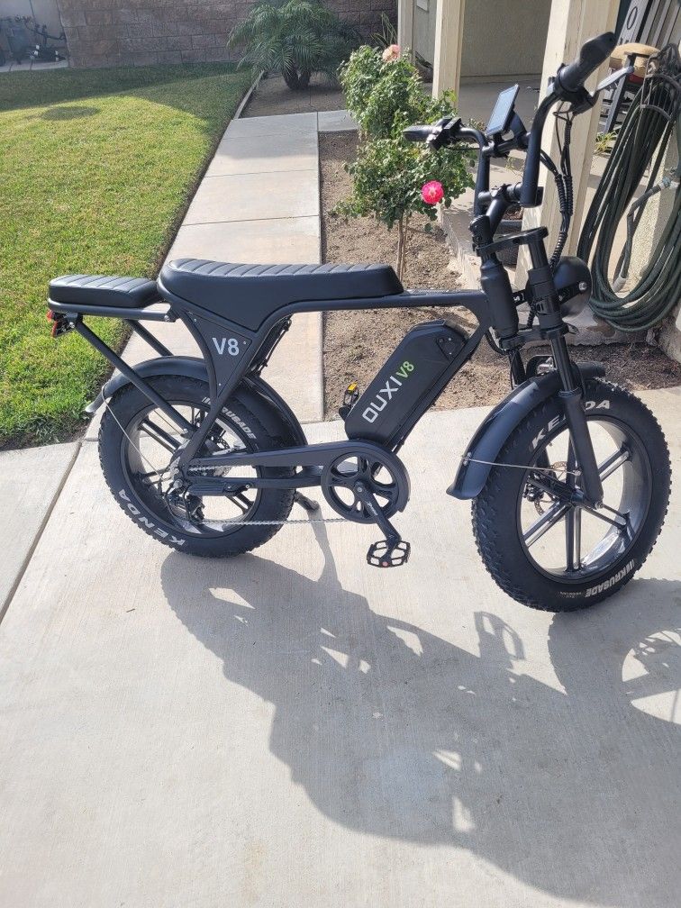 New V8 OUXI Ebike  20" Rims With 4" Tires L E D  LIGHTS AS WELL