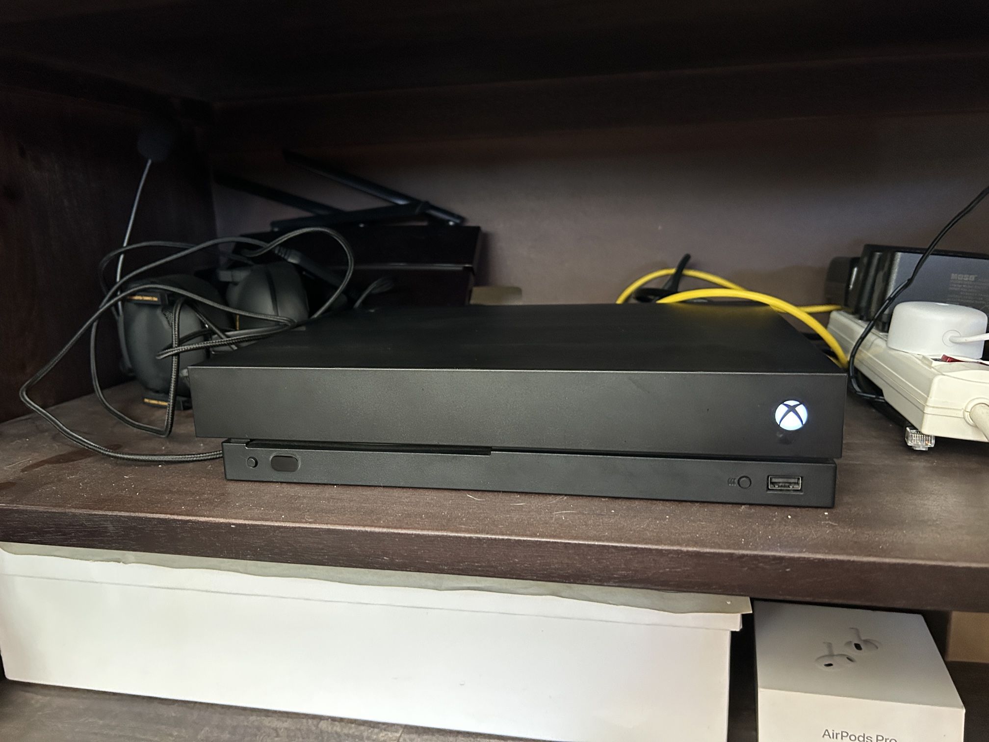 Xbox One X