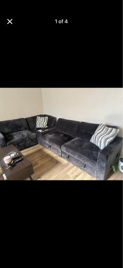 Bob’s Discount L-Shaped Sectional Sofa with Storage and Charging Station
