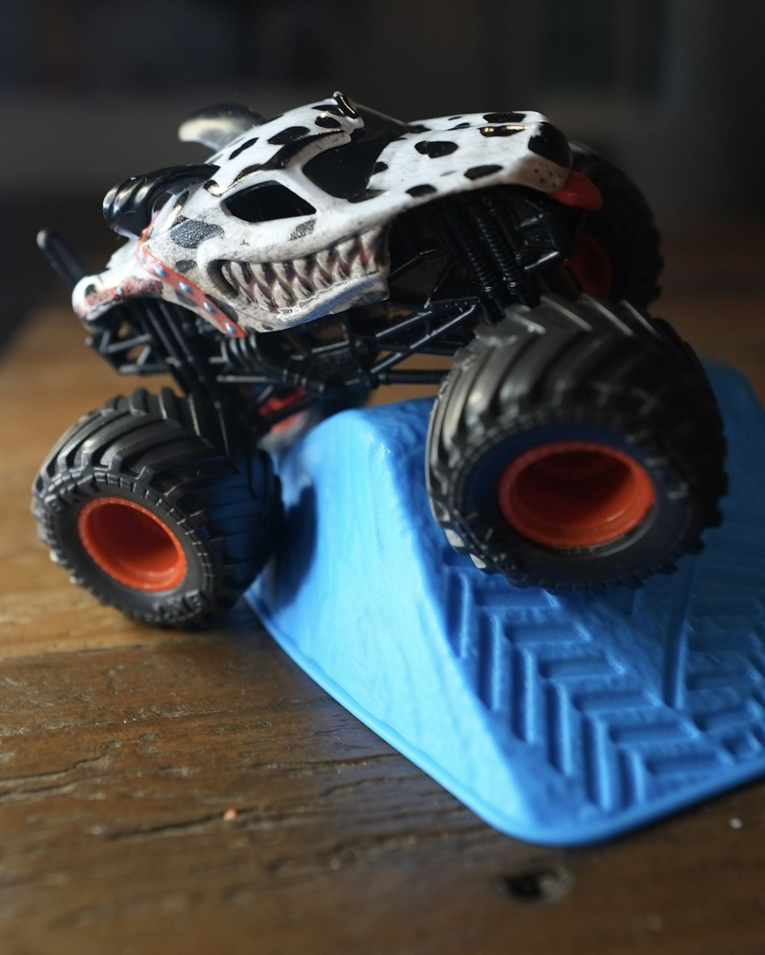 Monster Jam Monster Mutt Dalmatian 1:64 Die Cast – Collector’s Edition Look 🔥