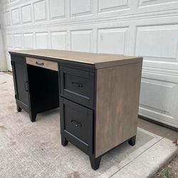 Office Desk For Sale !! 