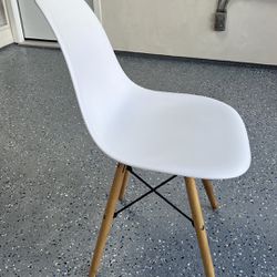 Saigon White Chair