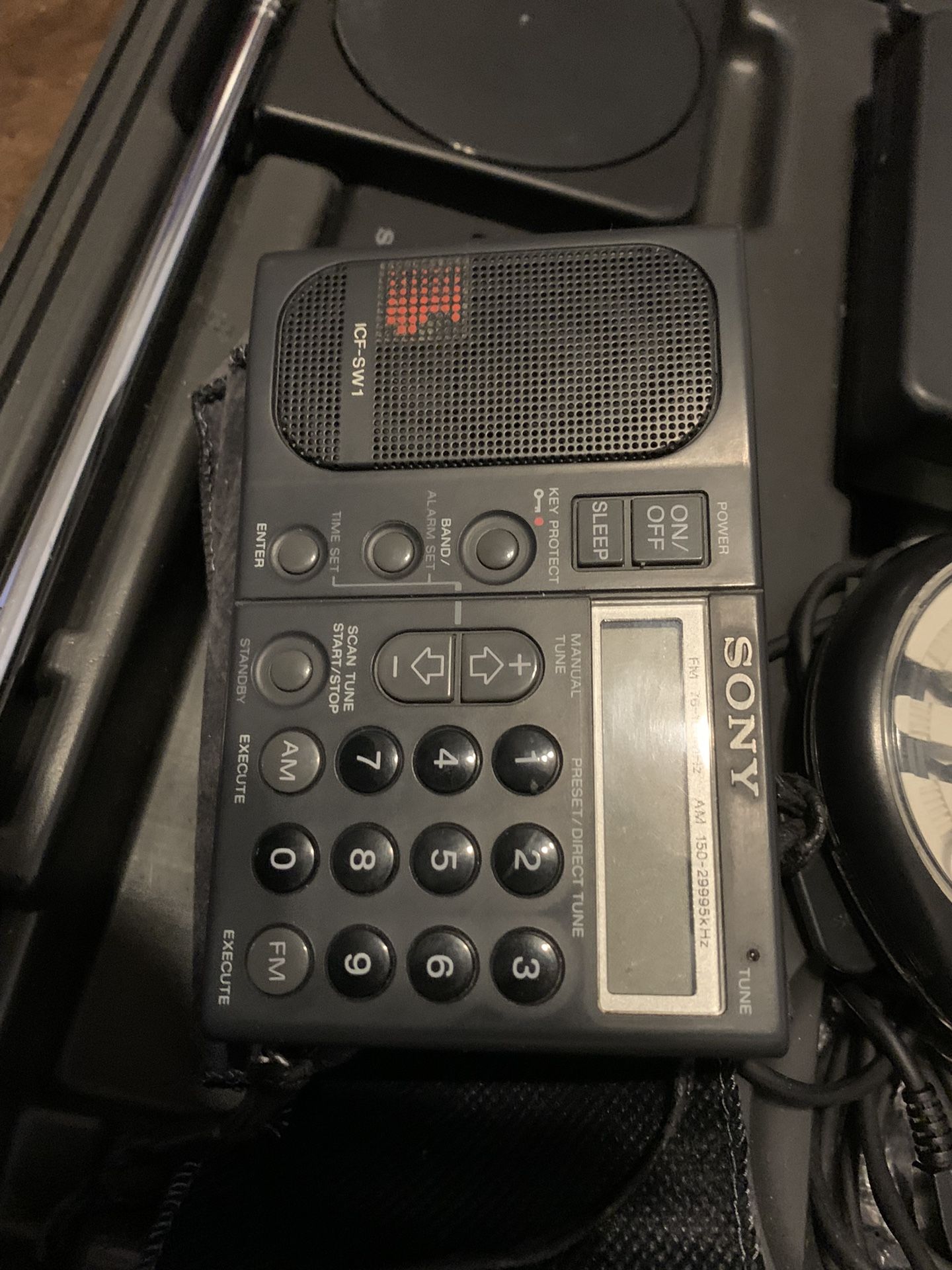 Vintage Sony ICF-SW1 Radio AM FM MVV SW LW