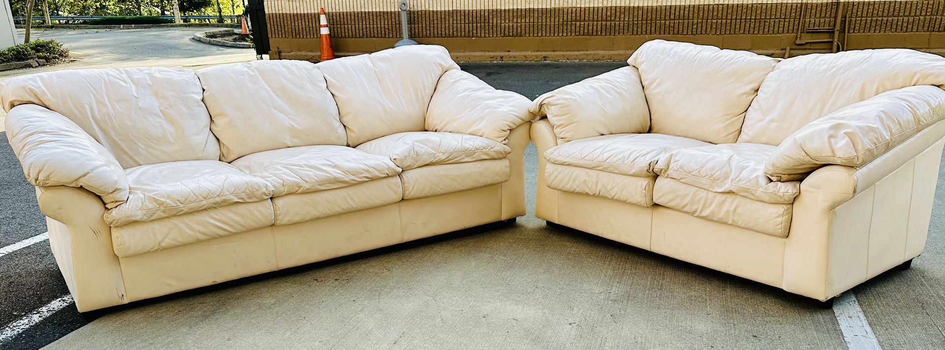 Couch Leather Beige