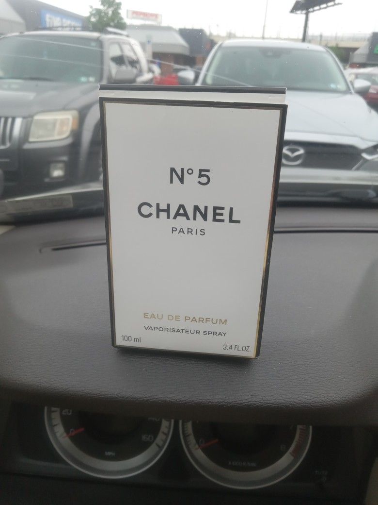 Chanel No5 3.4 Oz Eaude Perfume