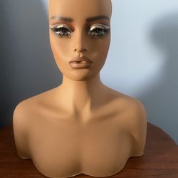New Mannequin Head 