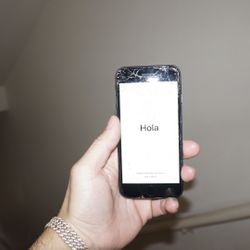 iPhone 7 (2) Available 