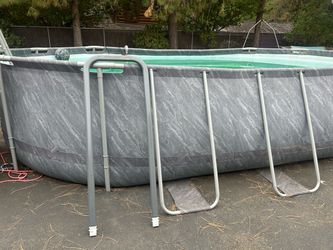Above ground pool