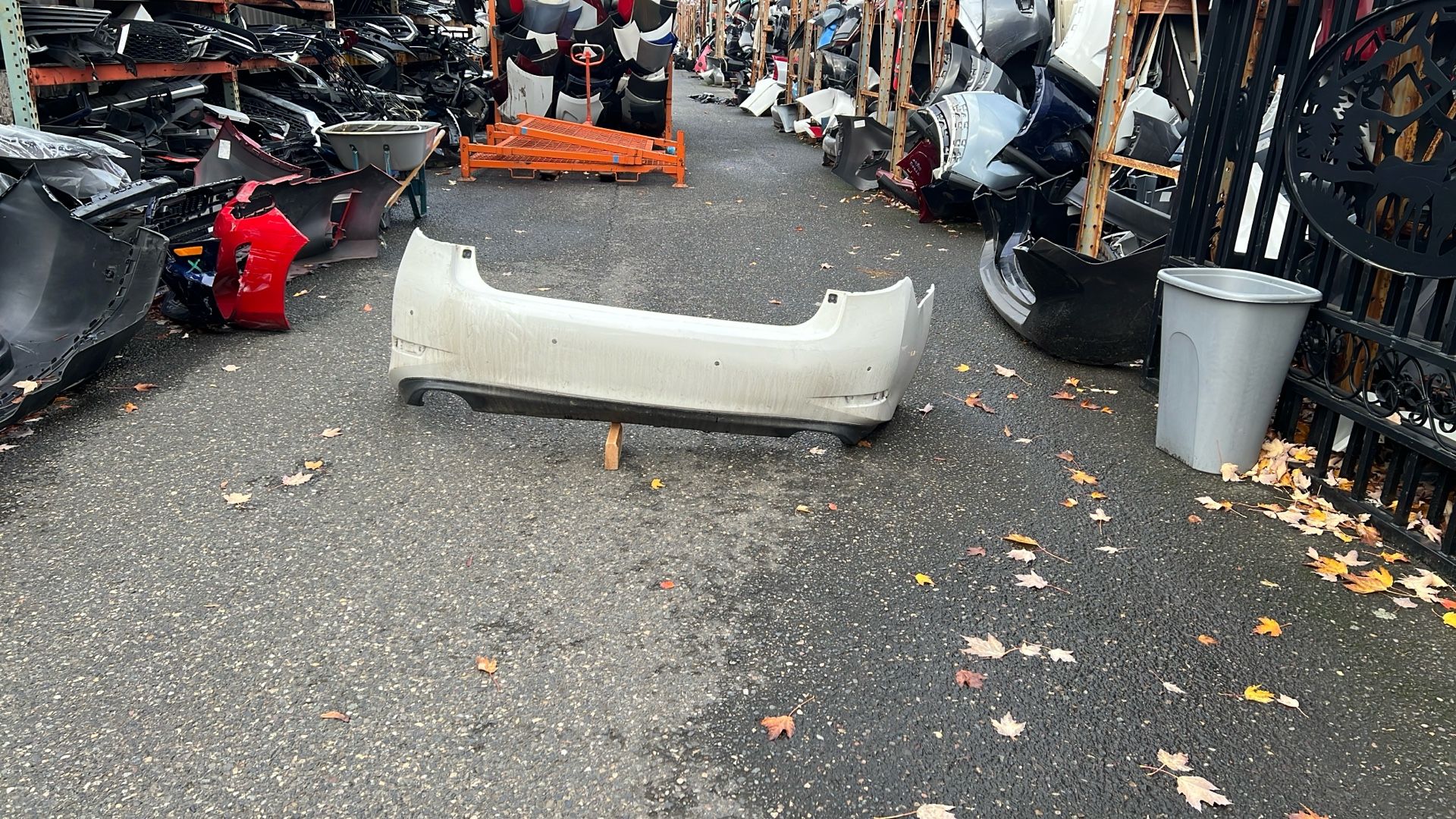 2013 To 2015 Lexus ES350 Rear Bumper Cover #B981 LX1100 161