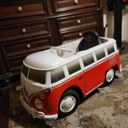 Rollplay 6V Classic Volkswagen Bus Battery Powered Ride-On Toy Ages 3-8