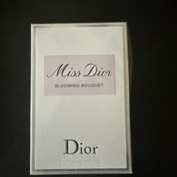 Miss Dior  Blooming Bouquet