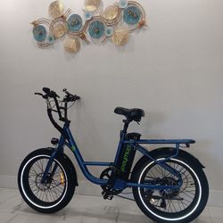 Electric Bike, Ebike, Isinwheel
U7
Cargo
Bike, Solid Tubular Frame,  GREAT BIKE, Very Clean!!! $450 Obo