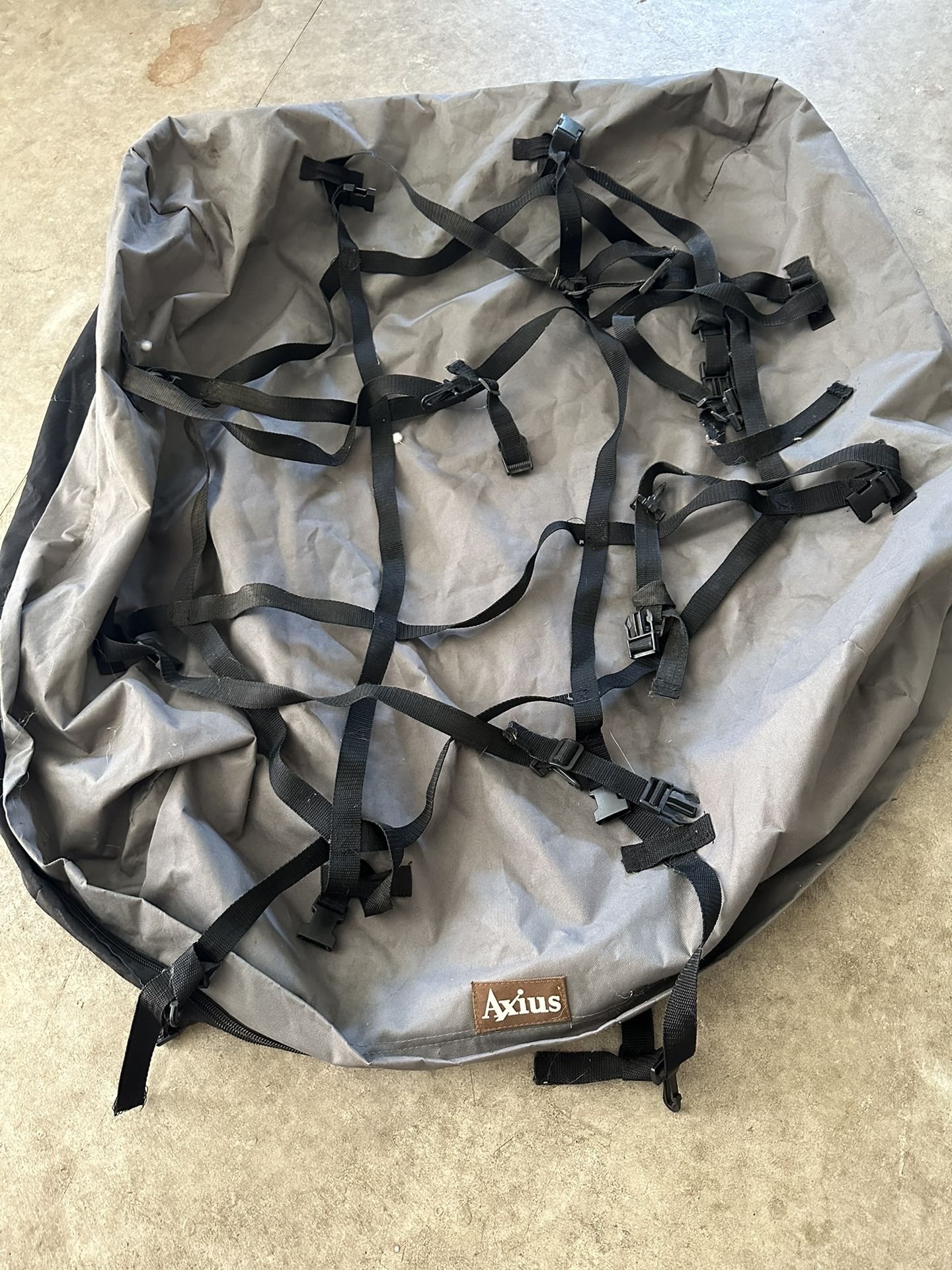 Axius Roof Top Soft Zipper Cargo Bag 36 X 36 X 18 for Sale in Chico CA OfferUp