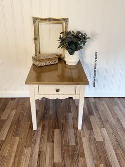 Broyhill Side Table / Nightstand – Beautifully Updated