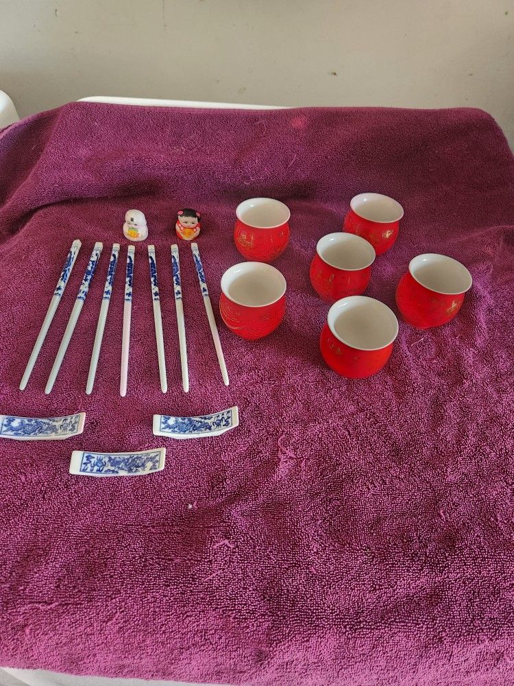 18 piece China setup