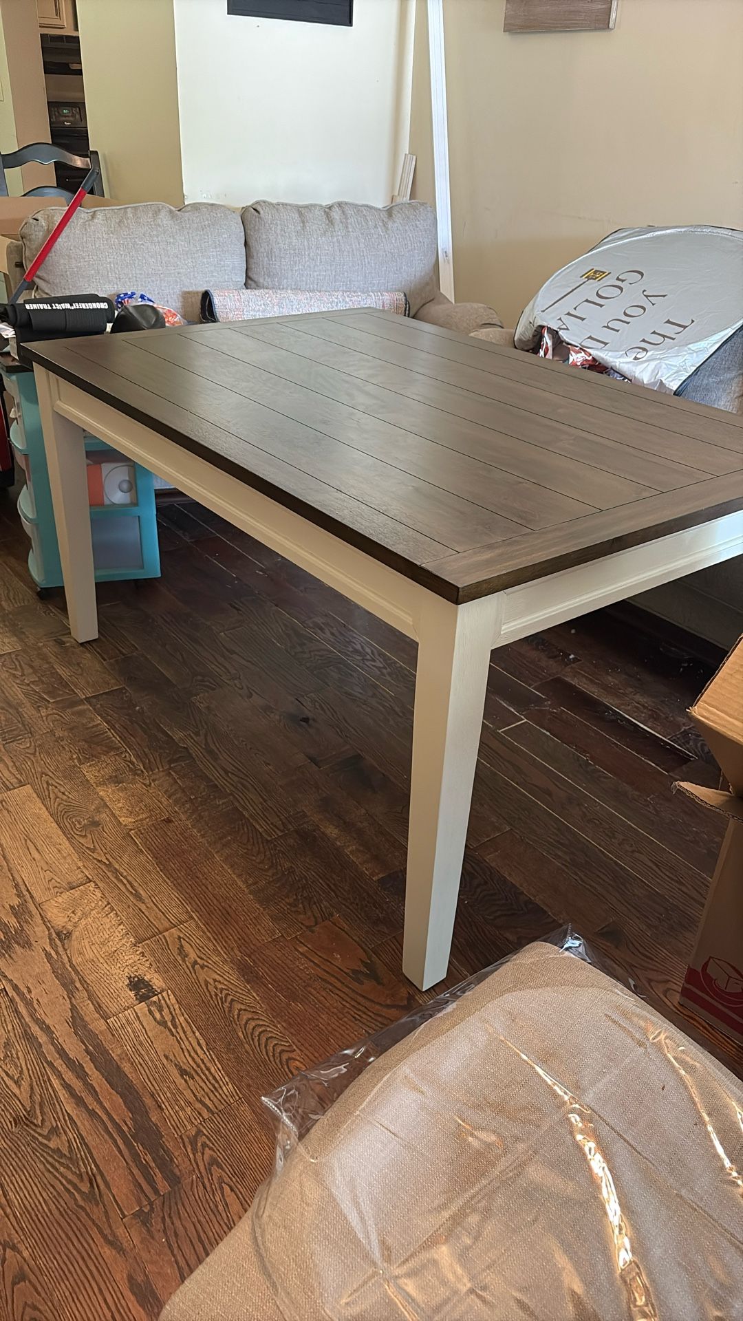 Dining Room Table Great Condition