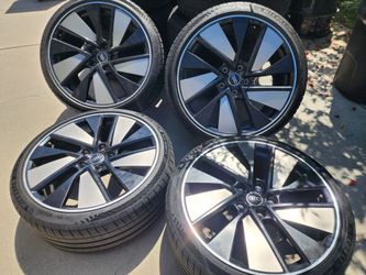21" Audi E TRON WHEELS RIMS TIRES