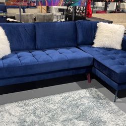 NEW SECTIONAL BLUE VELVET 115x60