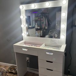 White Vanity Desk with chair