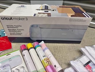 Cricut Maker 3- Ultimate Smart Cutting Machine- WITH ACCESSORIES!!