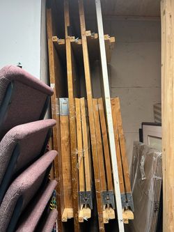 4 tables comes in 3 pieces