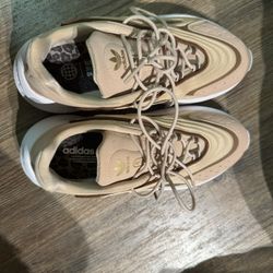 Adidas shoes size us7