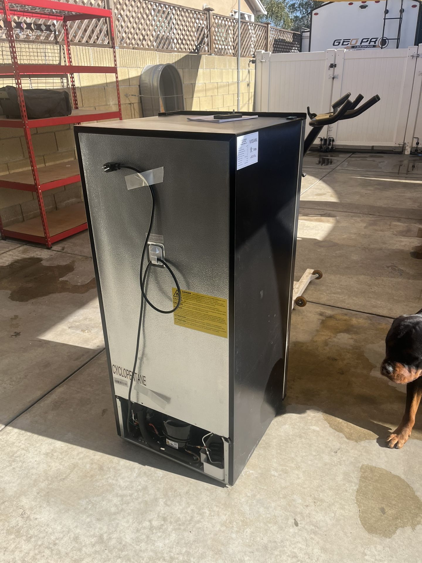 Vissani Refrigerater/Freezer $250.00 Or Make N Offer.
