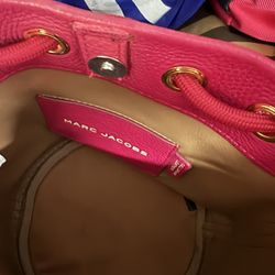 Marc Jacobs Bucket Bag Fusia Color