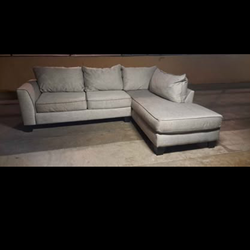 Nice Comfy Silver/Grey Sectional.