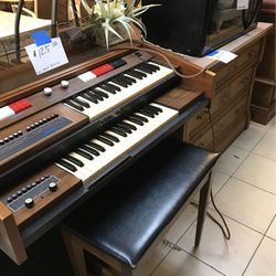Baldwin Organ