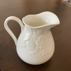 Wedgewood  Creamer