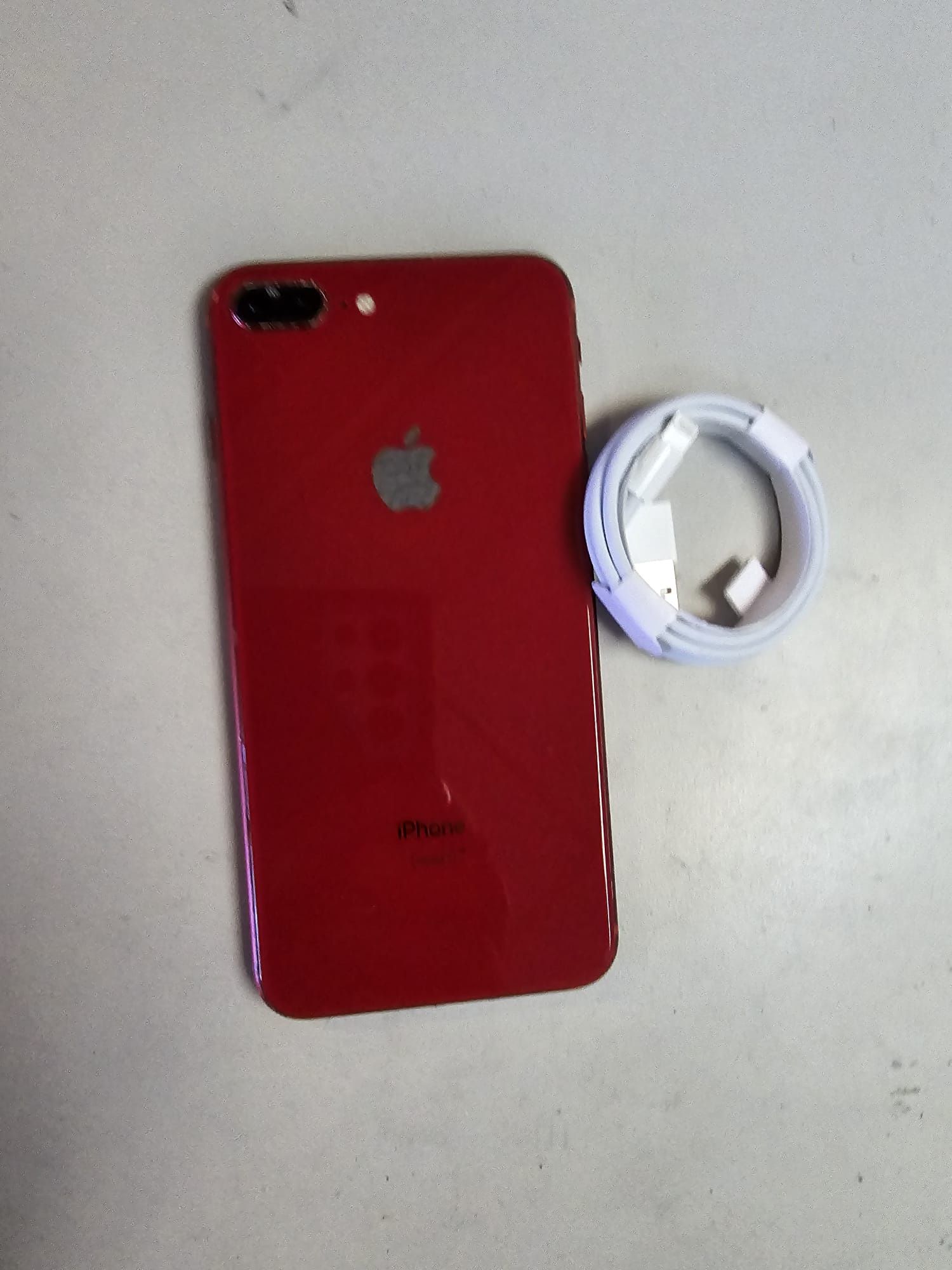 Iphone 8 plus 64 gb factory unlocked for all carriers including metropcs