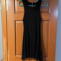 Women’s Black Sleeveless Dress