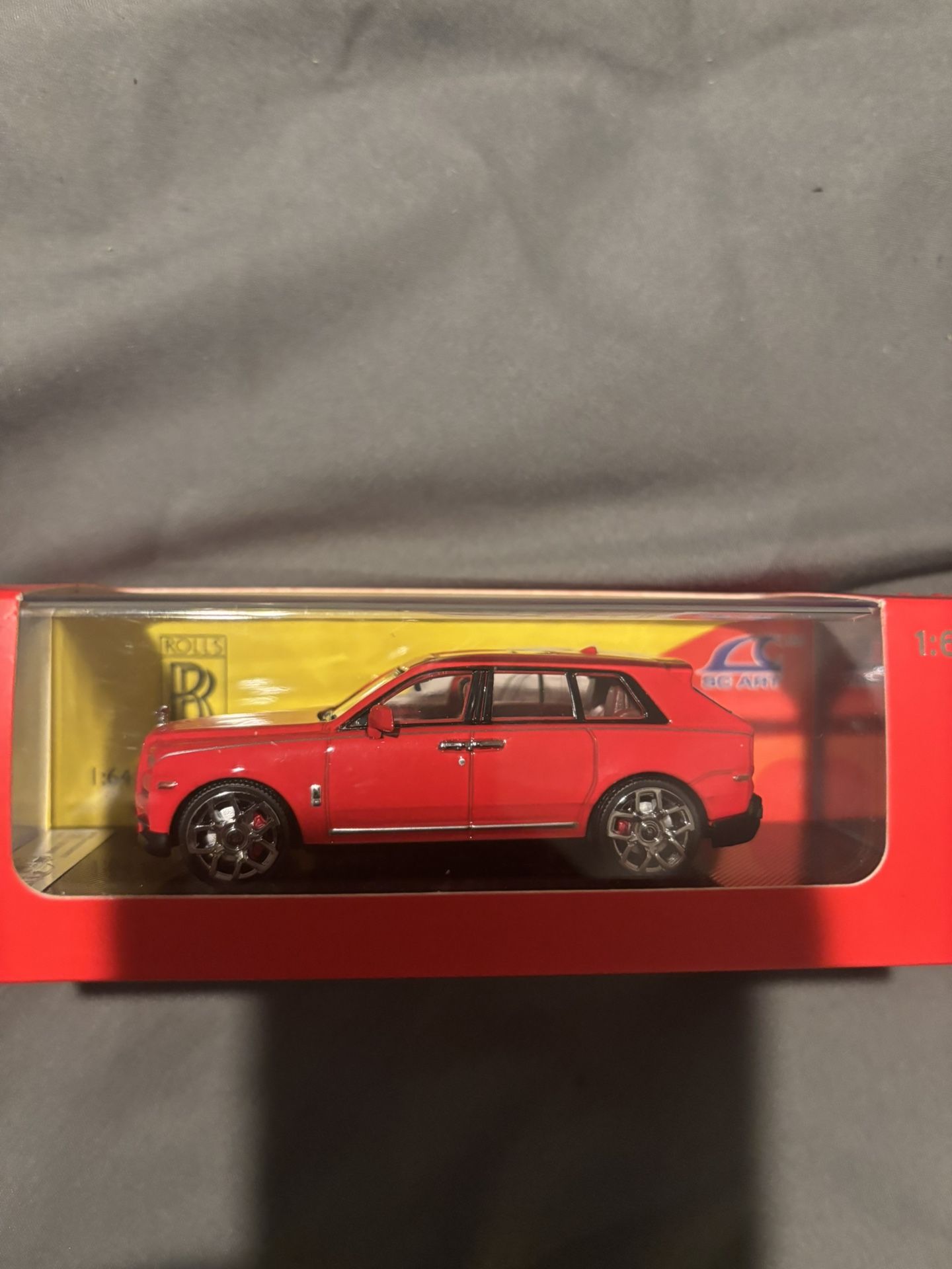 Rose Royce Cullinan 1:64 ( Inno64)