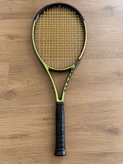 Wilson Blade v8