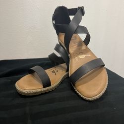 Black Sandals